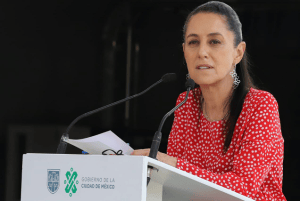 Sheinbaum también critica a Lorenzo Córdova por asistir a la plenaria del PAN