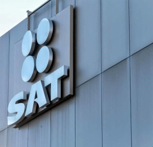 SAT despidió a sus ex abogados por tener denuncias en su contra