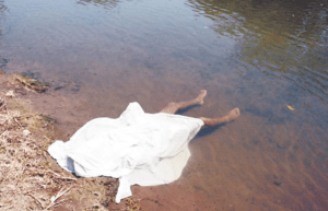 Por broma de sus amigos, un hombre muere en la laguna de la Marquesa