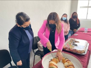 Gloria Brito dedica una plática a maestros de la escuelas de GAM