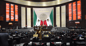 Diputados aprueban que la UIF puede congelar cuentas sin previo aviso