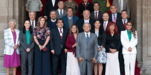 Sheinbaum y gobernadores de Morena reclaman al INE actuar indiscriminadamente