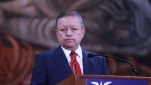 Sin ustedes no habría democracia: Zaldívar a reporteros