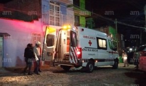 Delincuentes agreden a dos Policías y casi los matan a pedradas en la capital del Estado de Guanajuato