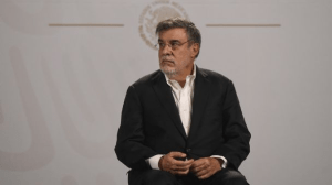 Denuncian posible fuga de abogados de Julio Scherer