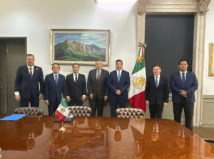 Cabeza de Vaca participa en la reunión de gobernadores panistas con Segob