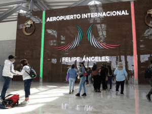 La Barriada/Martín Aguilar/AIFA: Un elefante blanco