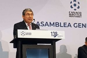 Canaco acusa a AMLO de mermar la economía Mexicana