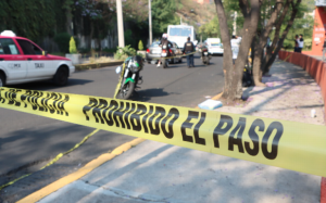 Motociclista muere al derrapar con su vehículo