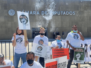 Vapeadores abren un frente contra gobierno de AMLO
