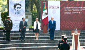 Encabeza AMLO encabeza homenaje póstumo a Arnoldo Martínez Verdugo en la Rotonda de las Personas Ilustres