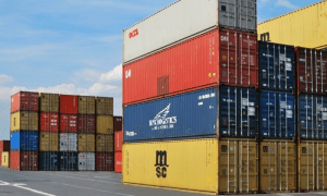 Exportaciones mexicanas apenas subieron en abril en 0.9%: INEGI