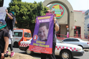 Feministas protestan y exigen “cero impunidad” para Gilberto López Romano