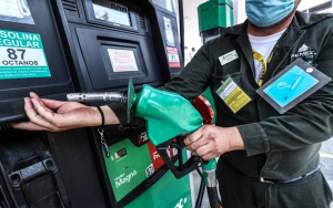 Sigue manteniendo Hacienda el 100% del estímulo fiscal para las gasolinas