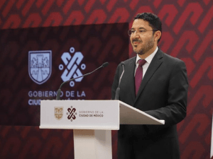 Empleados despedidos por reforma son responsabilidad del IECM: Batres