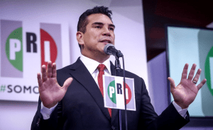 Priistas exigen la renuncia de Alito Moreno