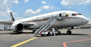 AMLO ofrece el presidente venderle a Argentina el avión presidencial en plazos, pero lo rechaza