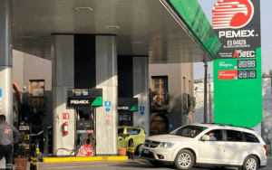 Bajan las ventas de gasolina de Pemex a 500 mdd