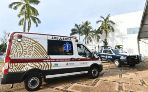 Hace entrega Pemex del gobierno de Tabasco 23 vehículos para seguridad y salud