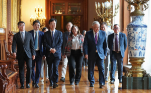 Samsung ha cumplido con contrato en Dos Bocas: AMLO