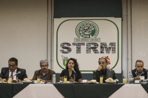 Sindicato de telefonistas exige al gobierno mejores condiciones laborales