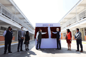 Del Mazo entrega escuelas reconstruidas en Neza