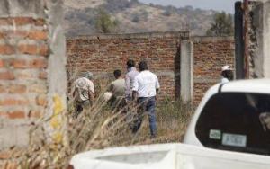 Hallan más de 40 bolsas con restos humanos en fosa clandestina de Guanajuato