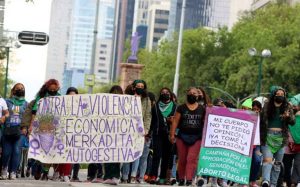 Más de 67 mil mujeres mexiquenses han venido a abortar a la CDMX: Diputados