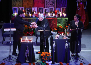 La obra Macario fue presentada por el actor, Ignacio López Tarso en Tlatelolco: Sandra Cuevas