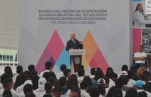Entrega Del Mazo Centro de Estudios tecnológicos de Ecatepec