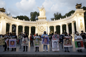 Caso Ayotzinapa ha caído en un bache tras informe de la Covaj: Rosales