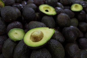 Hay una campaña de desprestigio contra el aguacate mexicano: AMLO