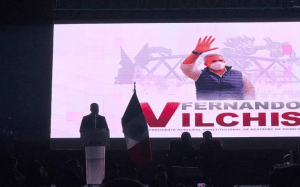 Rinde Fernando Vilchis su primer informe de actividades