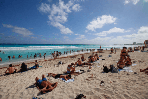 Líderes sindicales aplauden aprobación de vacaciones dignas