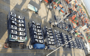 Hutchison Ports moviliza mil vehículos en 252 contenedores y 248 flats racks