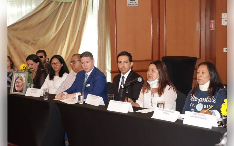 Defensa de víctimas L-3 le exige a la Condusef detalles del seguro del metro