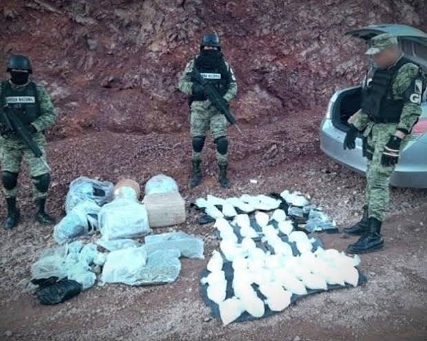 Sedena incauta en Sonora 400 kilos de metanfetamina ocultos en tráiler