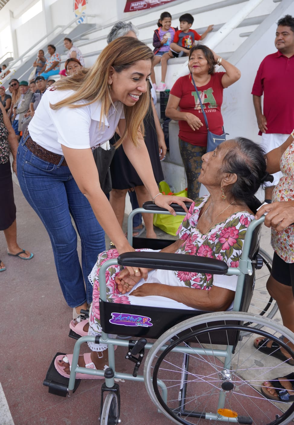 Con Gran Éxito arrancan en Cancún, las brigadas de Salud para población vulnerable «Abre los Ojos con Marybel «