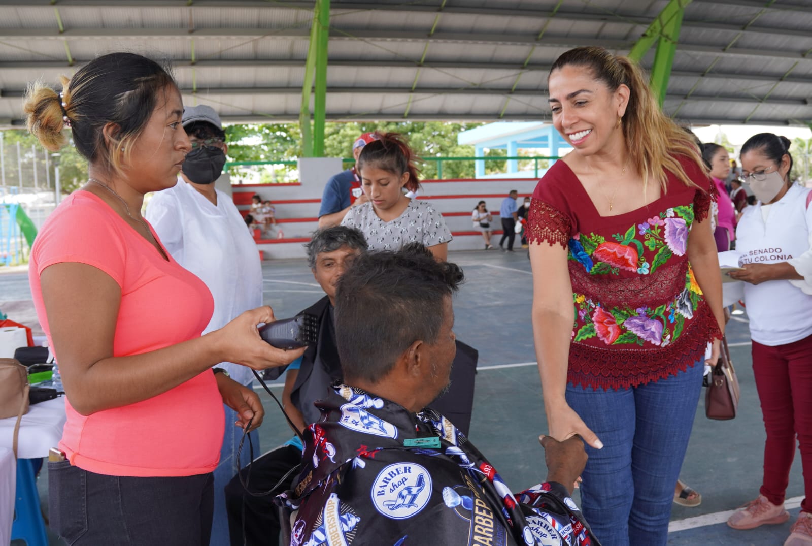 Con acciones sociales como «Abre los Ojos con MARYBEL», se consolida la 4T en CANCUN: Marybel Villegas