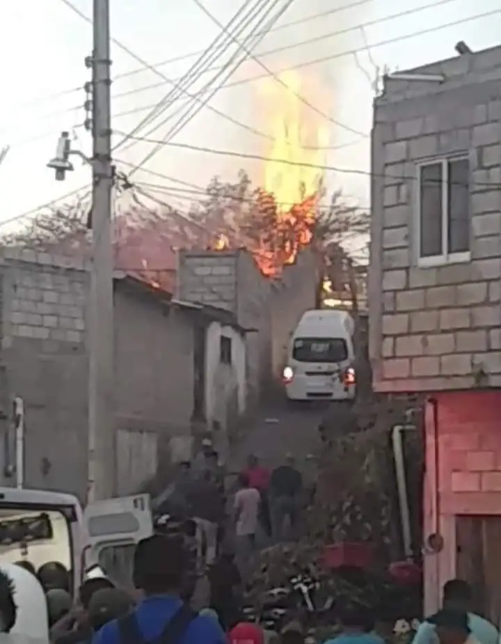 Se habla de Manera Extraoficial de díez muertos y cercas de 20 heridos en explosión de Polvorín en municipio  de Totolapan Morelos
