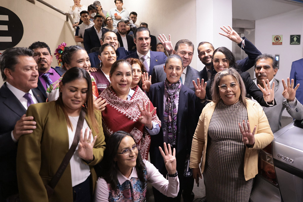 La Barriada/Martín Aguilar/Donde manda capitán