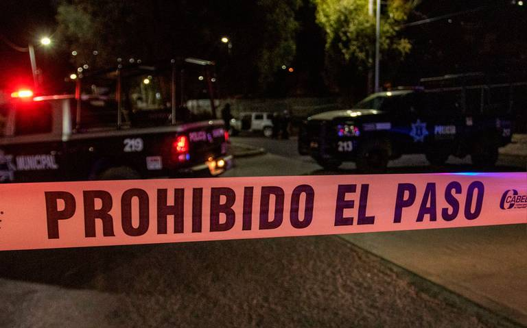 Ejecutan a sujeto a bordo de su vehículo en la Anáhuac