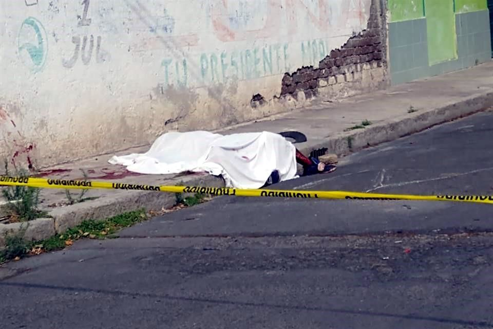 Matan a empleado a puñaladas en Coacalco por oponerse
