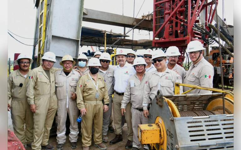 Pemex avanza en la basificación del personal transitorio