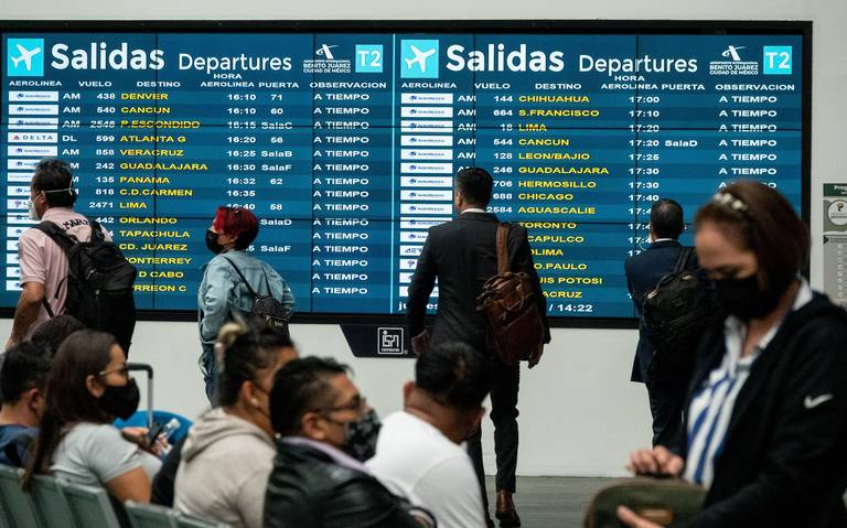 Hay confusión en el AICM por el cambio de horarios de vuelos