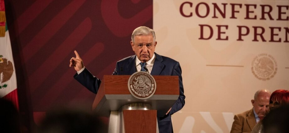 Cualquiera que llegue al INE, será mejor que los actuales: AMLO