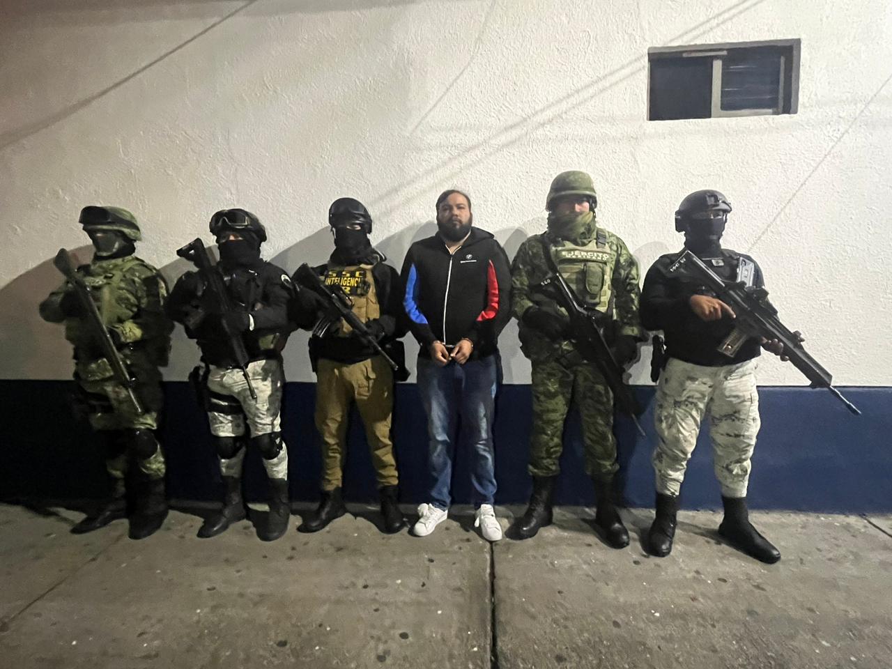 Cae El Badoo narco-hacker con 42 celulares