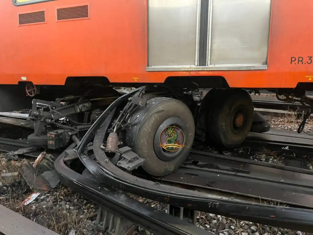 El Descarrilamiento reportan de un Tren en los Talleres de la línea 3 del Metro en la CDMX