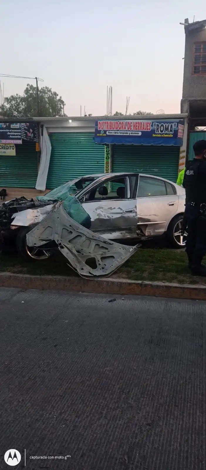 Embiste a un Hombre y Mujer automovilista en Tecamac Edoméxy pierden la vida