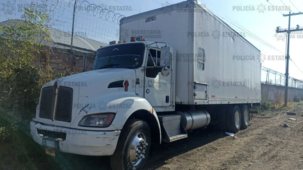 Camión con Reporte de Robo es Recuperado en Ixtapaluca Edoméx